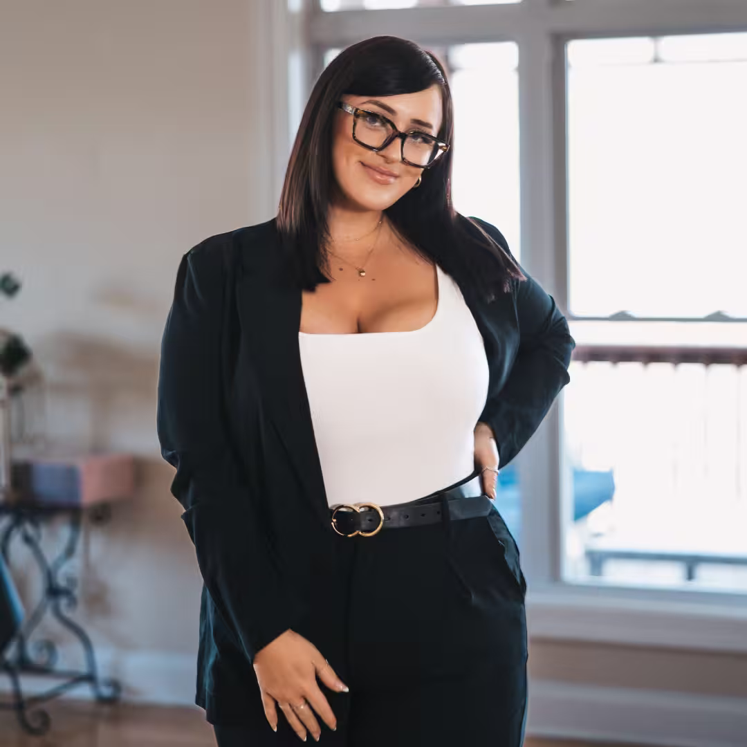 Olivia - Power Move Marketing Agency